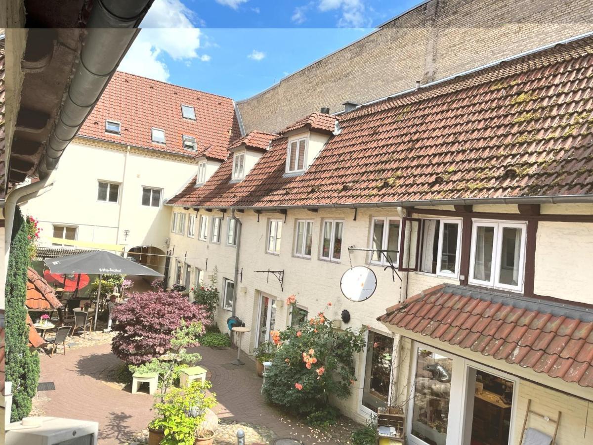 Fewo1846 - An Der Alten Kaffeeroesterei - Stilvoll Eingerichtete 2-Zimmer-Wohnung Im Stadtzentrum Flensburg Exteriör bild